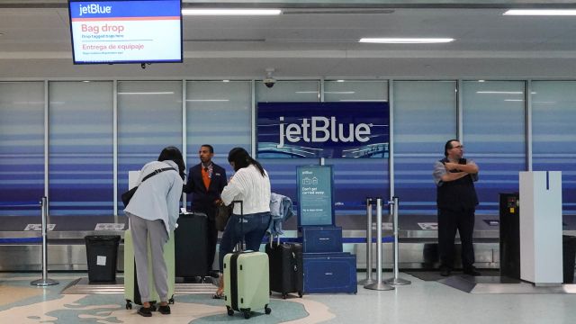 JetBlue Ice Chunk Smashes Through California Couple’s Bedroom Ceiling While Sleeping, Lawsuit Filed