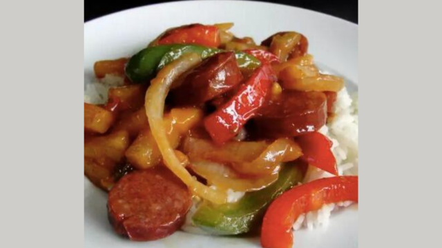 Sausage and Peppers Stir-Fry: Easy, Tasty, and Filling Dinner Idea