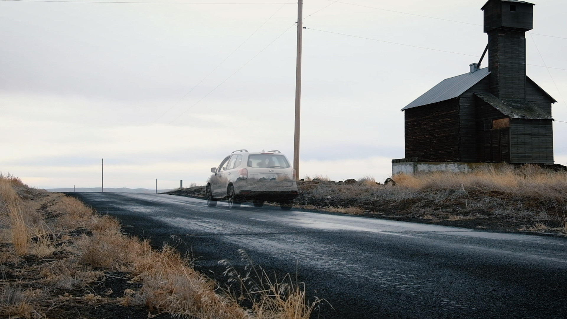 Defying Gravity: The Haunted Roads in Washington That Will Leave You Stunned